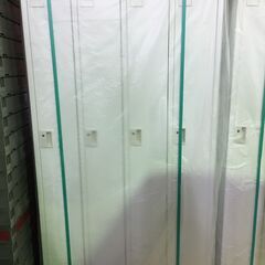 T■4人用ﾛｯｶｰ ﾎﾜｲﾄ FLK-4-WH ※新品未使用
