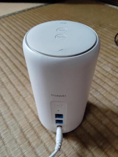 au WiFiルーター　HUAWEI