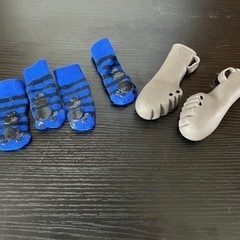 カインズの犬用靴下と靴　Mサイズ