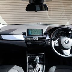 検査7年3月218i グランツアラー 7人乗 インテリジェントセーフティ/コンフォートアクセス/パワーバックドア/HDDナビ/バックカメラ/ミラーETCの画像