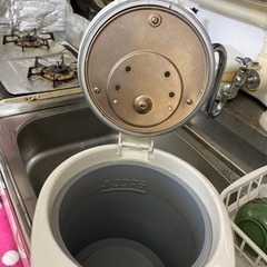 タイガー  電気ポット 2.2リットル　取引中の画像