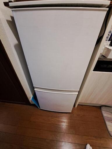 冷蔵庫　SHARP　両開き　SJ-D14C-W 　137L　2017製