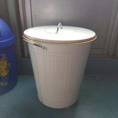 【お取引先決定】IKEAダストボックスの画像