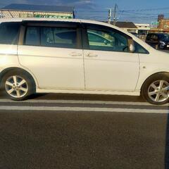 トヨタ アイシス の画像