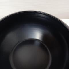 美品♦️激安♦️お櫃、大きめ、外寸約サイズ直径21cm、高さ12cm、重さ750g♦️プラスチック樹脂♦️かなりお値打ちにお譲り致します♦️の画像