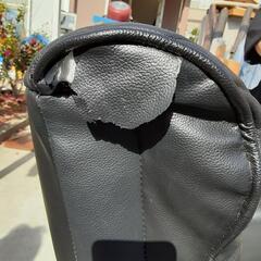 【配達可】黒いチェアとオットマンの画像