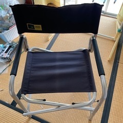 アウトドア用折りたたみチェアの画像