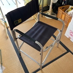 アウトドア用折りたたみチェア