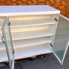 ニトリ　NITORI  キッチンカウンター　キッチン　カウンターテーブル　食器棚　レンジボード　システムボード　レンジ台　キッチン収納　キッチン　棚　カップボード　の画像