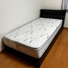 【良品】シングルべっド（スプリングマット付）