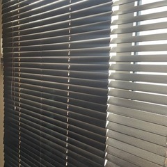 【受け渡し済！無料】ブラインド、カーテンレール取付中【ジャンク】取り外しからお願い出来るかたの画像