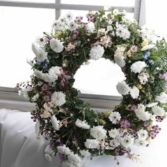根っこのついた植物をブーケのように束ねて寄せ植えする、ブリコラー...