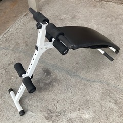 腹筋 筋トレ ベンチ ホームジム シットアップベンチ カーブ型 フィットネスジム シックスパック ダイエット 負荷 スミスマシン ダンベル バーベルの画像