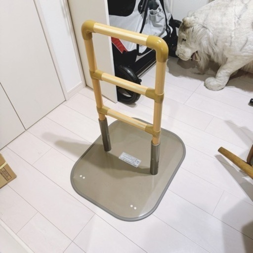 【介護】取っ手 スタンド ベッドの脇 倒れない