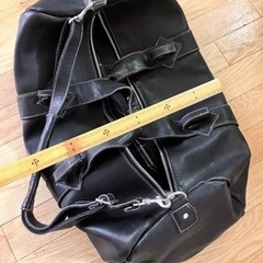 黒のバッグの画像