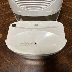 コンパクト除湿機の画像