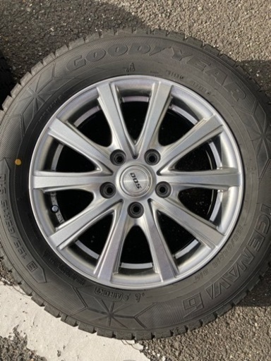 195/65R15 スタッドレスタイヤ