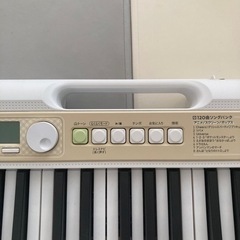 【ほぼ新品】 CASIO 電子ピアノ マイク 楽譜の画像