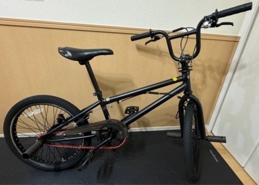 BMXタイプの自転車　黒　20インチ
