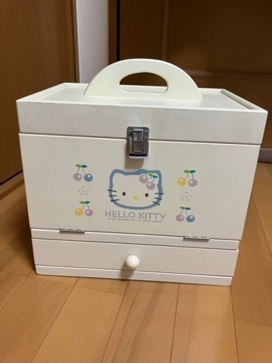 キティちゃん　鏡付き収納ボックス
