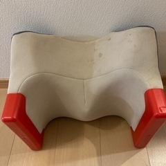 年少者用補助乗車装置の画像