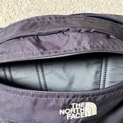 The North Face ウエストポーチ 斜め掛けの画像
