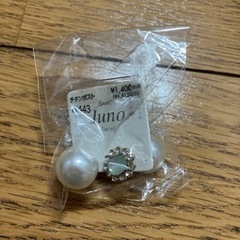 ピアス