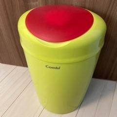 combi sangenic （オムツ用密閉ゴミ箱）
