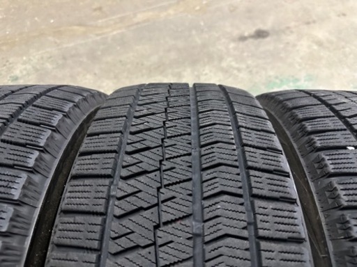 【成約済み】☆ブリヂストン VRX2 215/55R17 スタッドレスタイヤ 4本セット☆