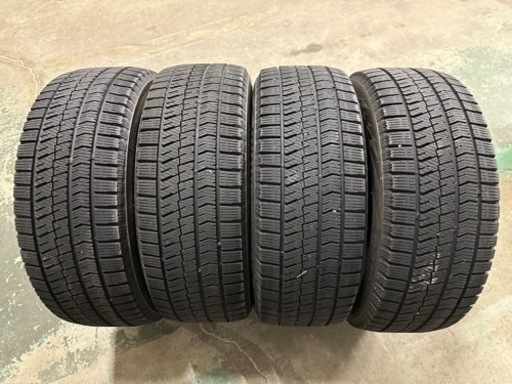 【成約済み】☆ブリヂストン VRX2 215/55R17 スタッドレスタイヤ 4本セット☆