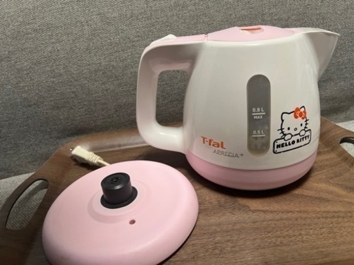 【他で売れました】電気ケトル限定モデル（キティー）