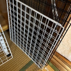 ダイソー網パネルとスタンドセットの画像