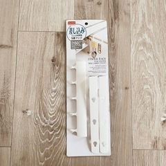 DAISO ダイソー シンク内扉用５連フックの画像