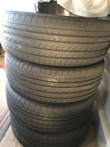 車のパーツ タイヤ、ホイール