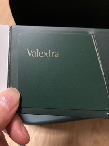 定価176000円　イタリアのエルメスと呼ばれている財布Valextra　