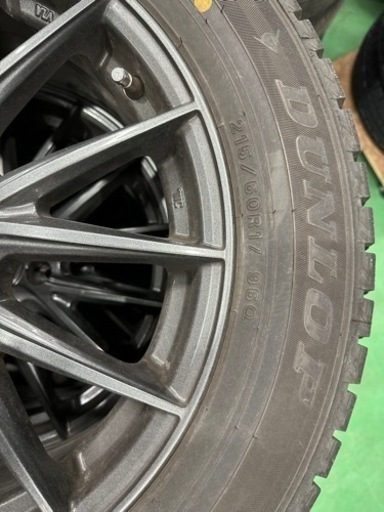 215/60R17 スタッドレスタイヤホイール4本セット