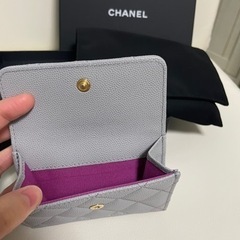 【CHANEL】マトラッセ ココマーク フラップ スモールウォレット コンパクト 三つ折り財布 キャビアスキン レザー ゴールド金具  箱付 CHANEL（新品・未使用品）グレインド　カーフスキン　グレーの画像