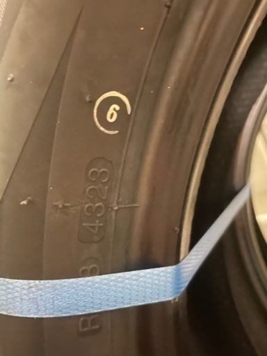 冬タイヤ　225/50R18