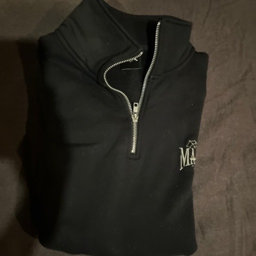 服/ファッション  ハーフジップ