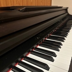 【お譲りします】電子ピアノ　椅子付きの画像