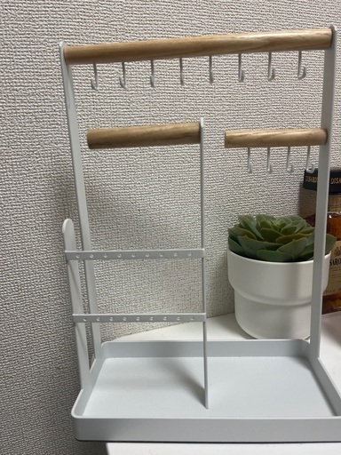 ジュエリースタンド