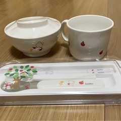 ファミリア　familiar 食べぞめセット　新品未使用の画像