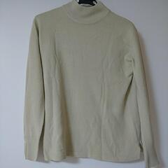 服/ファッション トップスレディース