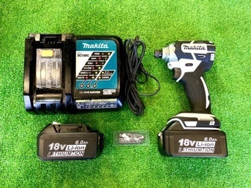 ♦️超美品♦️マキタ/インパクトドライバー18V TD148D新品6.0Aバッテリ×2個