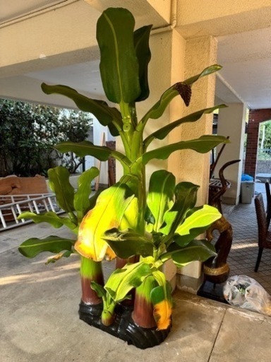 巨大バナナの木の置物　木製　植物　フェイクグリーン