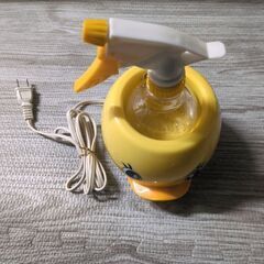 値下げ！ミルクウォーマー＆オムツかぶれやオムツ替えに重宝します。おしりシュッシュッ 可愛いあひるちゃん 約40℃の適温を保ちます。清掃済 物々交換可能の画像