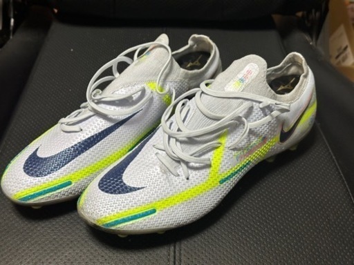 ナイキ　ファントム