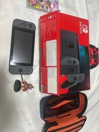 任天堂Switchと専用ケースとamiiboセット