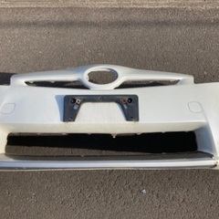 zvw30 プリウス　前期　フロントバンパー