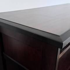 昭和レトロな食器棚（チェスト）の画像